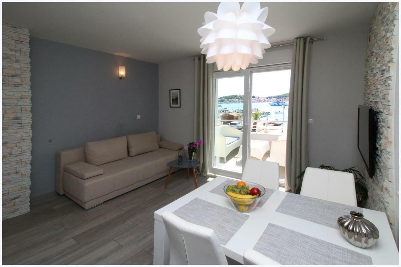 Apartments Silver Beauty Rogoznica  Esterno foto